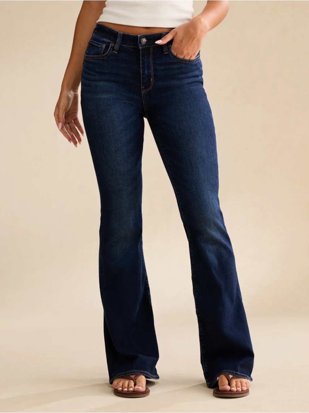 American Eagle dark wash high rise stretch artist flare jeans size 2 short